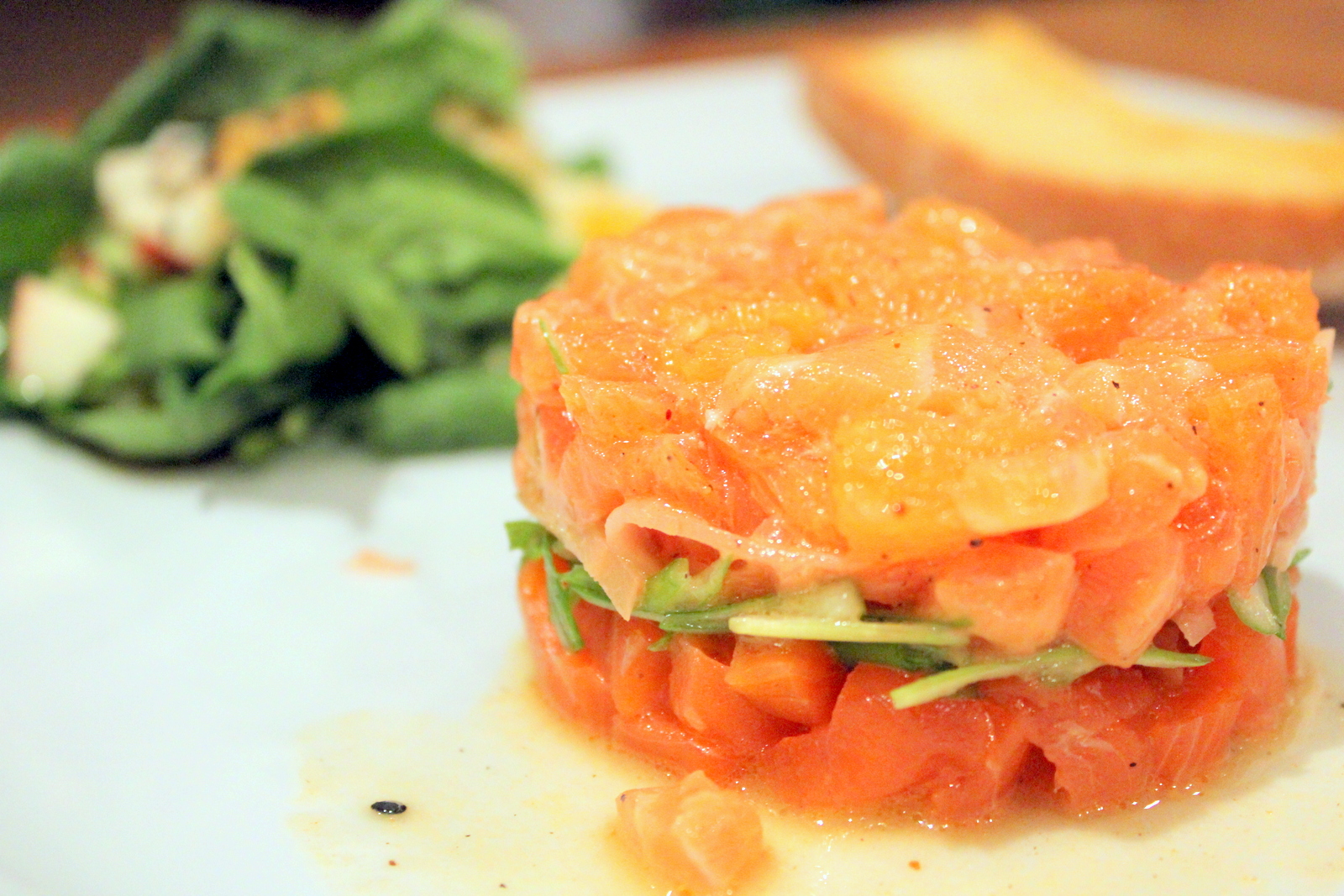 Tartare aux deux saumons, gingembre et oignons verts